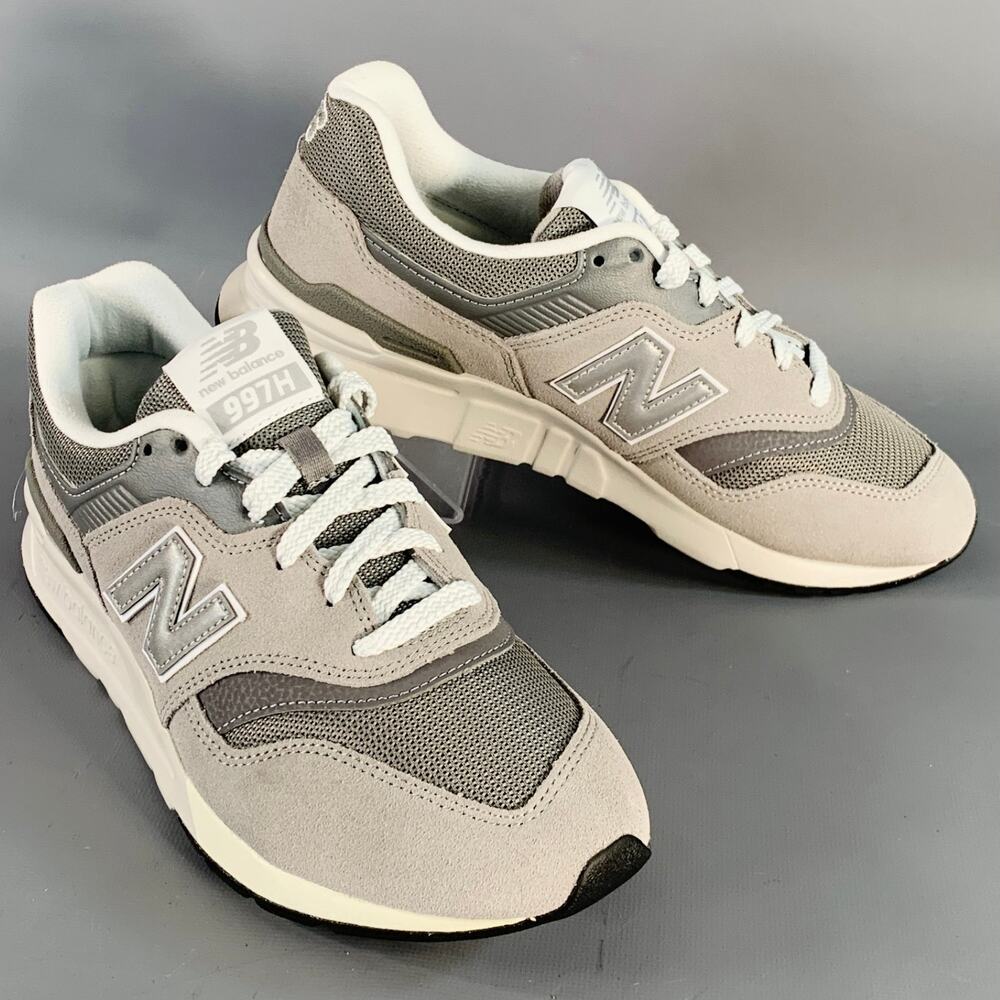 NEW BALANCE 2018 Size 7 997H Grey White Color Block Suede Lace-Up Sneakers